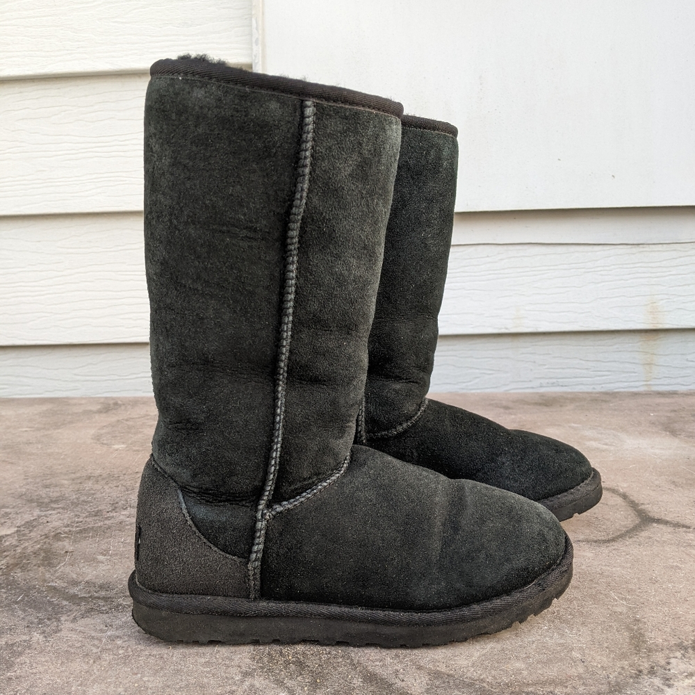 UGG Classic Tall Mid Calf Boots Size 5 Black